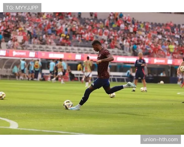 拉什福德战术地位提升 成曼联锋线进攻核心