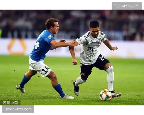 维尔茨与京多安中场角色对比：组织风格与战术功能差异解析