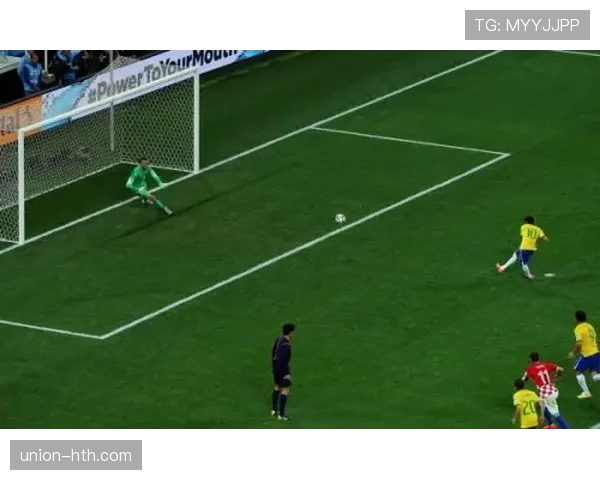 裁判权威如何影响足球规则判罚的执行与争议