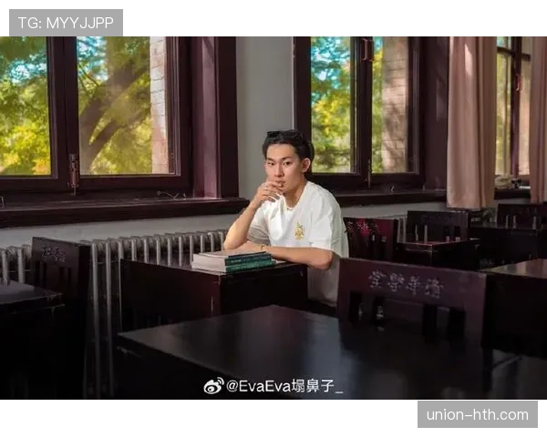 苏翊鸣一转身那生活奢华得像电影明星，平时谁能想到？